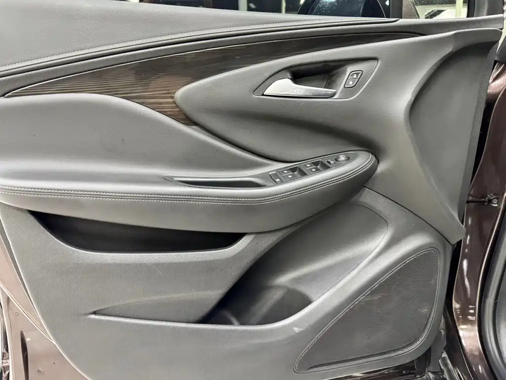 Buick Envision Plus 2020 — фото 21