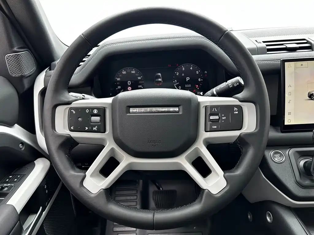 Land Rover Defender 2024 — фото 14