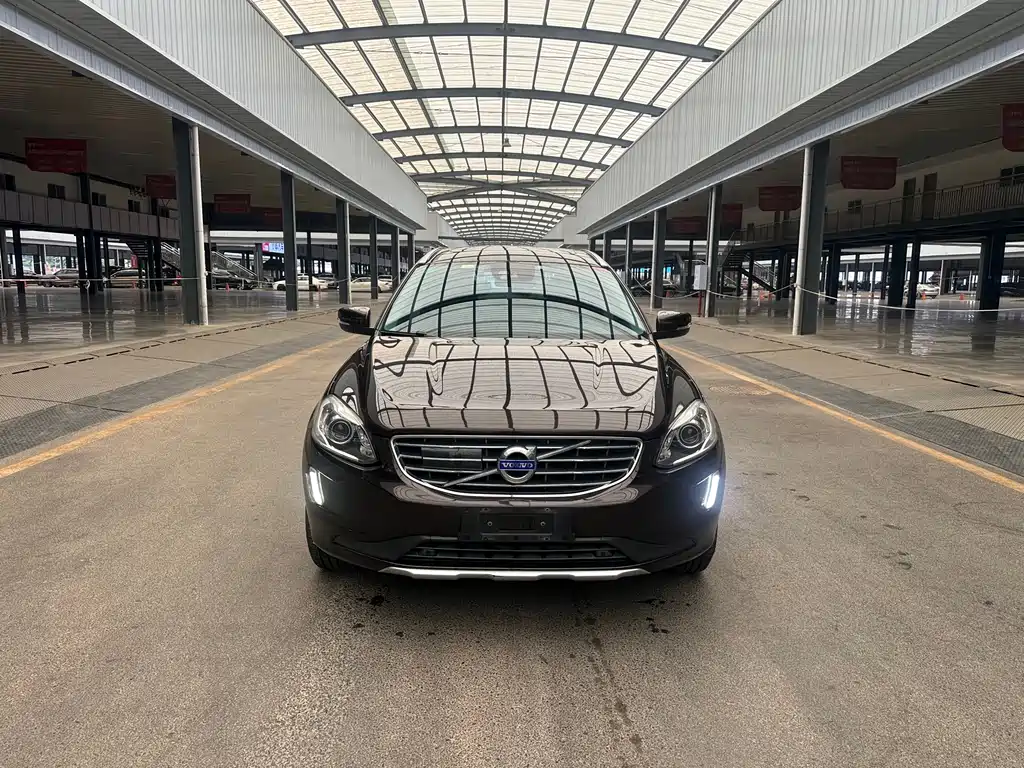 Volvo XC60 2016 — фото 2