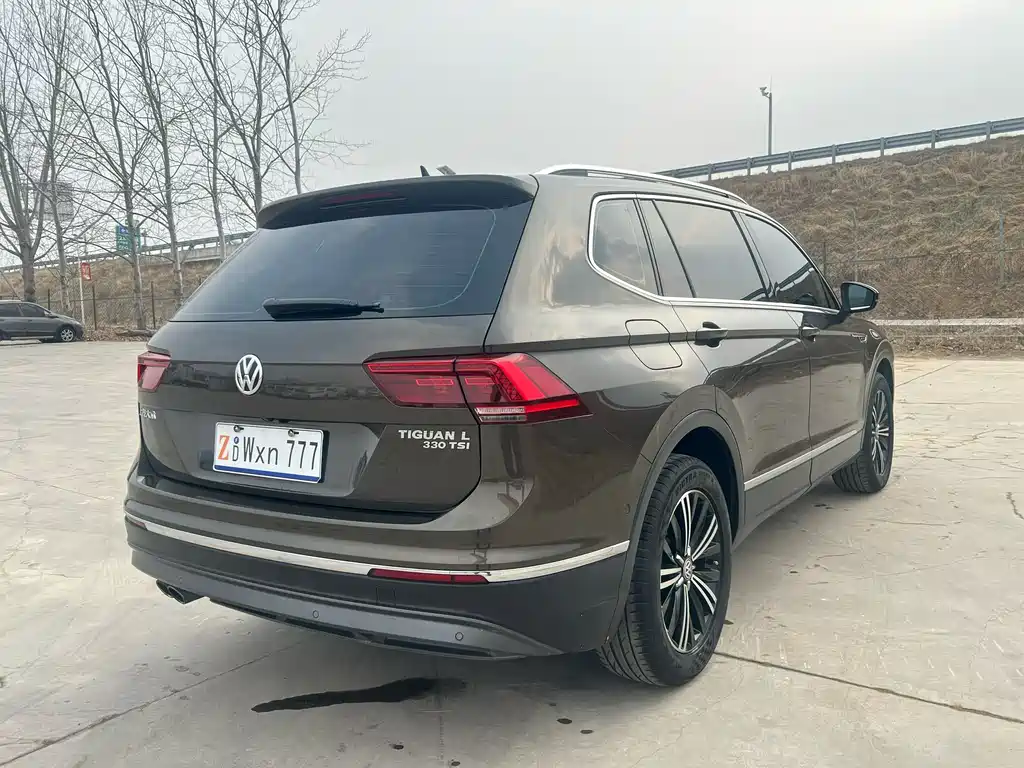 Volkswagen Tiguan L 2018 — фото 9