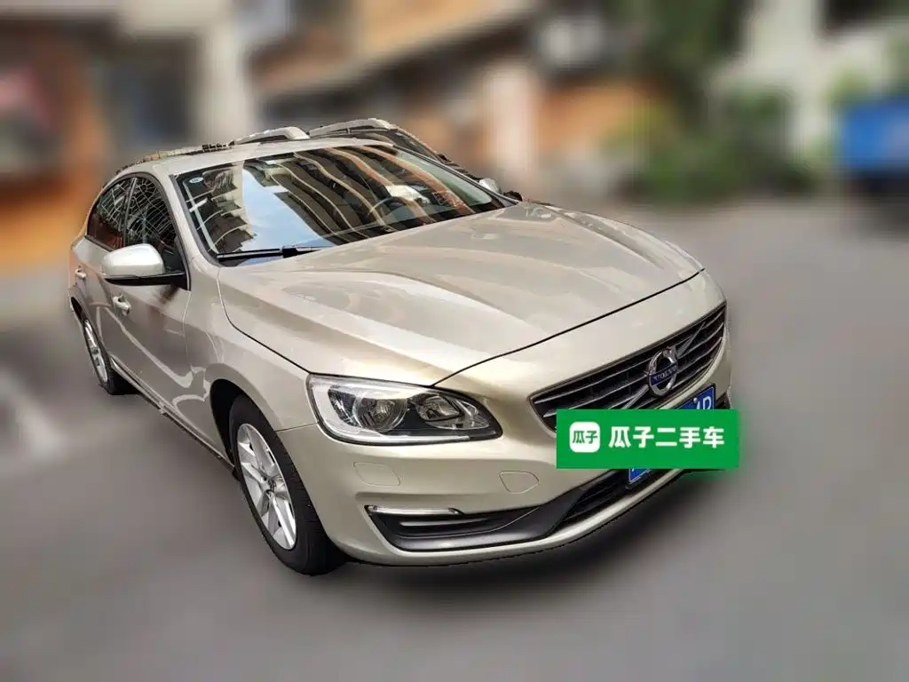 Volvo S60 2016 — фото 24