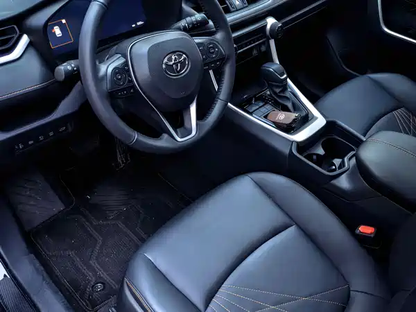 Toyota RAV4 2024