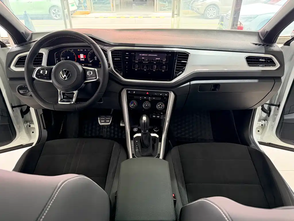 Volkswagen T-Roc 2022 — фото 11