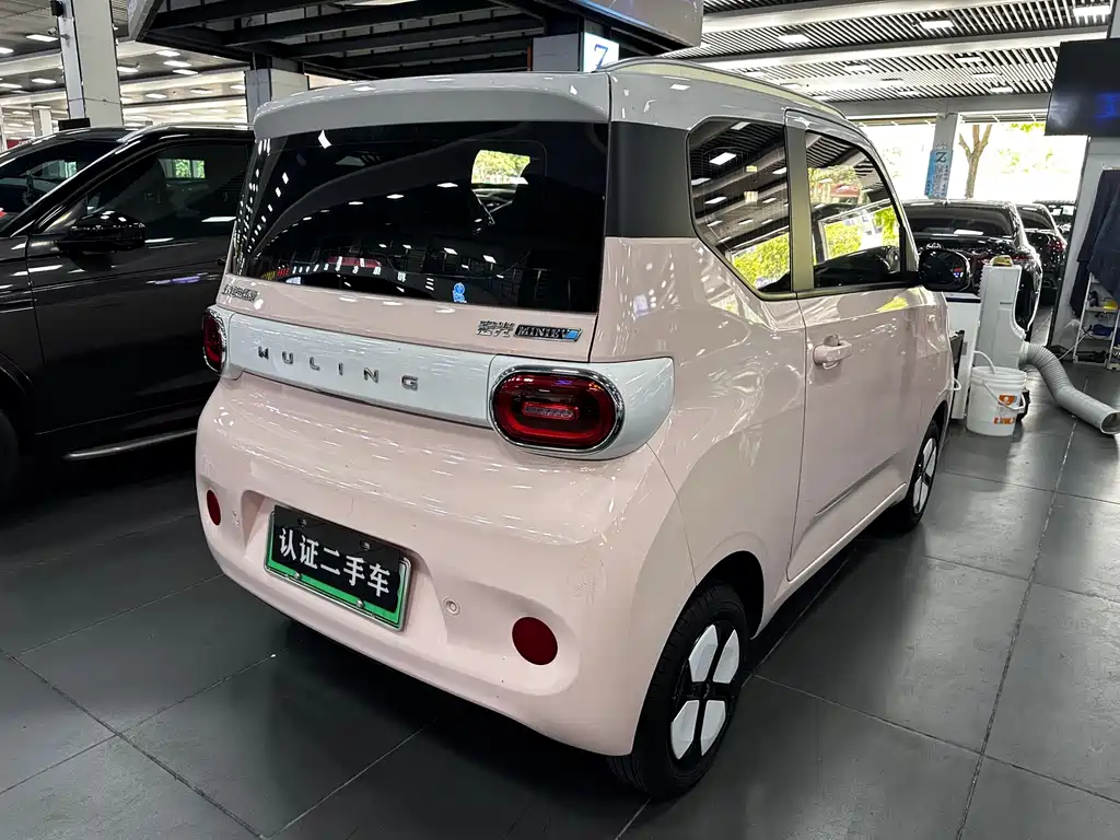 Wuling Hongguang MINIEV 2024