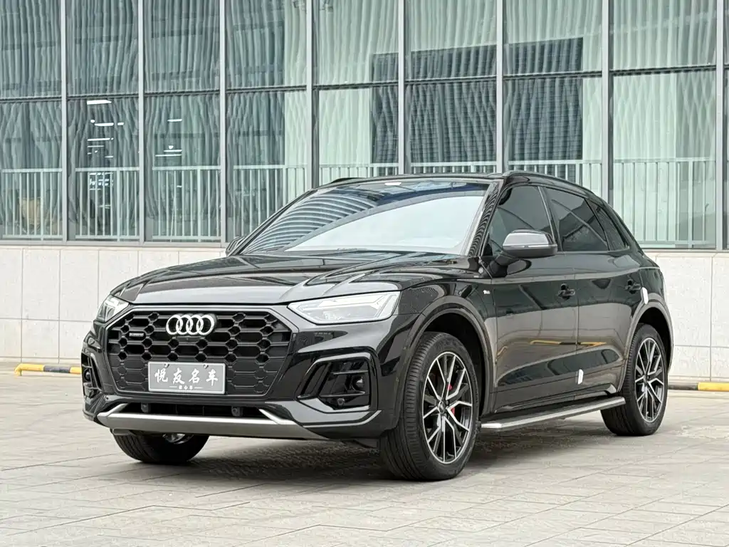Audi Q5L 2024 — фото 1