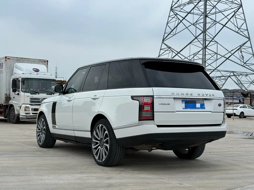 Land Rover Range Rover 2015 — фото 9