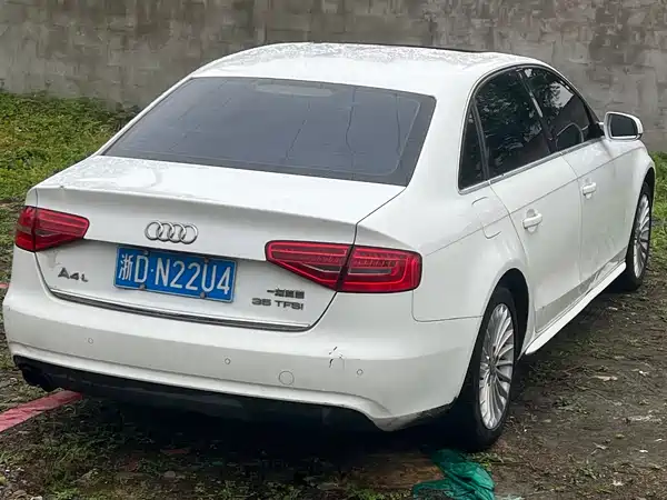 Audi A4L 2014