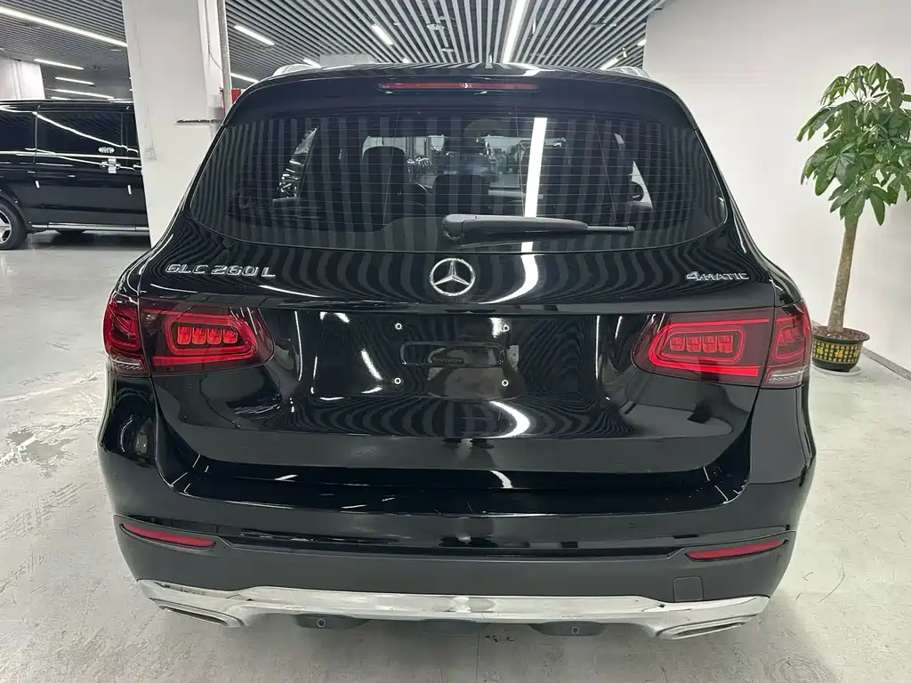 Mercedes-Benz GLC 2018 — фото 9
