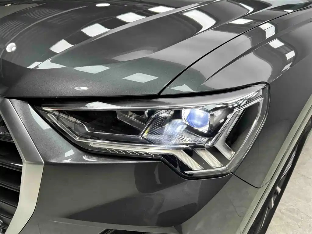 Audi Q3 2022 — фото 18