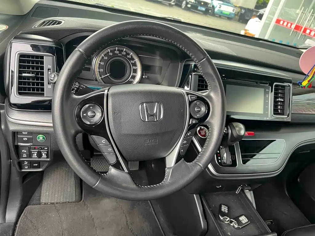 Honda Elysion 2018 — фото 15