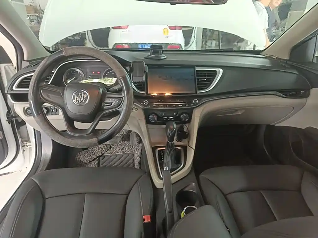 Buick Excelle 2016 — фото 10