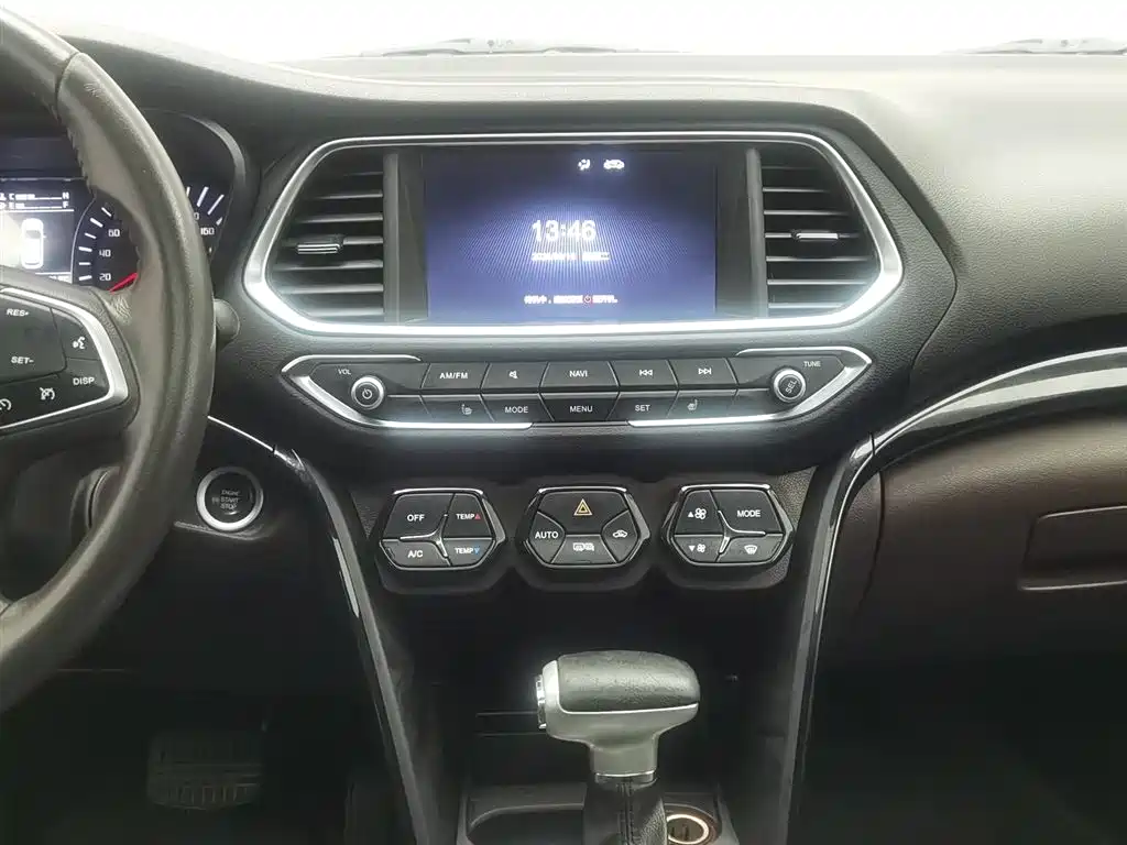 GAC Motor Trumpchi GS4 2018 — фото 12