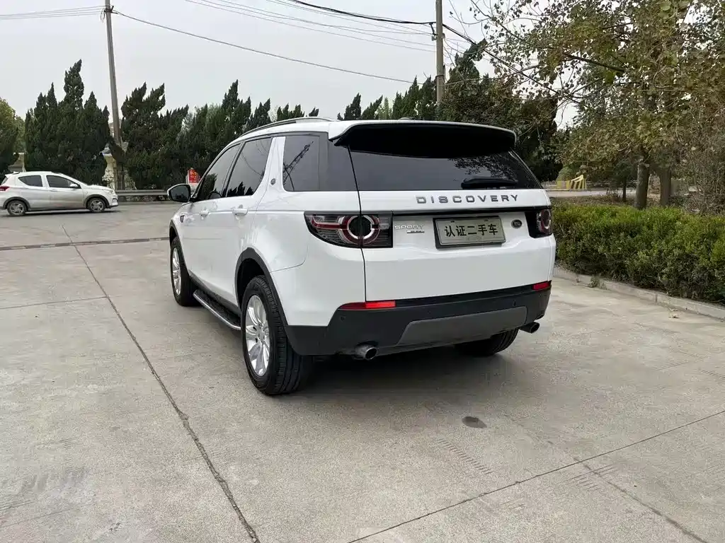 Land Rover Discovery Sport 2018 — фото 9