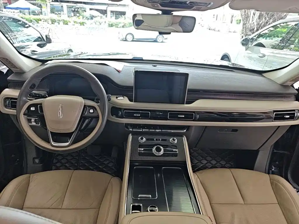 Lincoln Aviator 2020 — фото 10