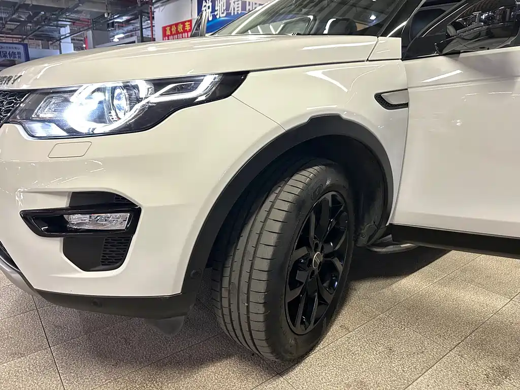 Land Rover Discovery Sport 2018 — фото 18