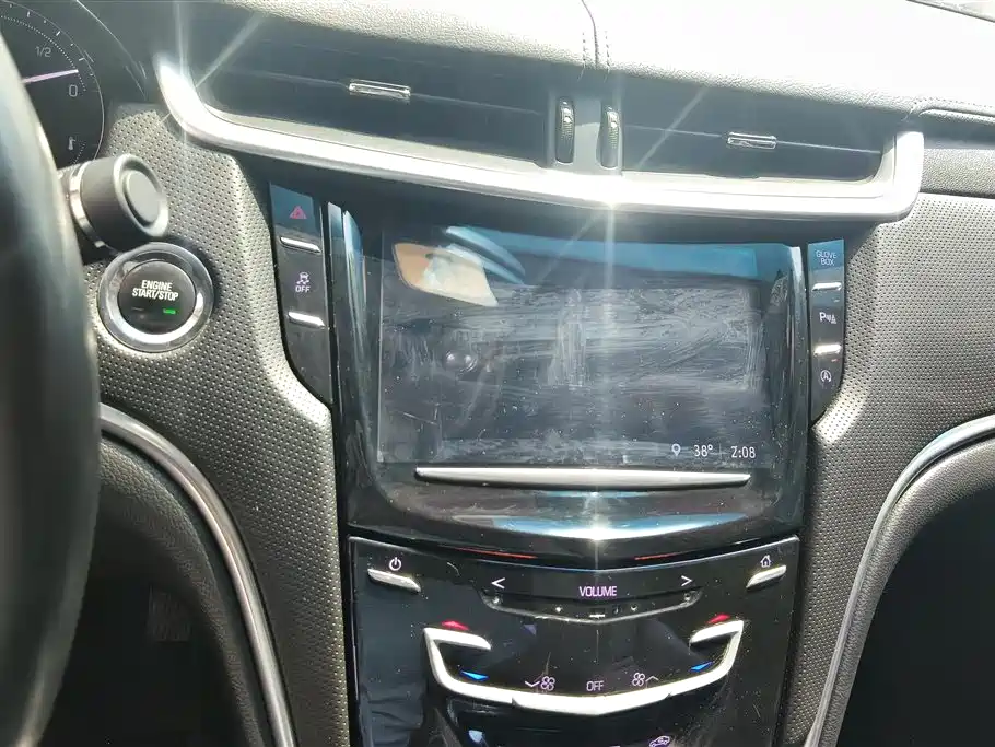 Cadillac XTS 2019 — фото 13