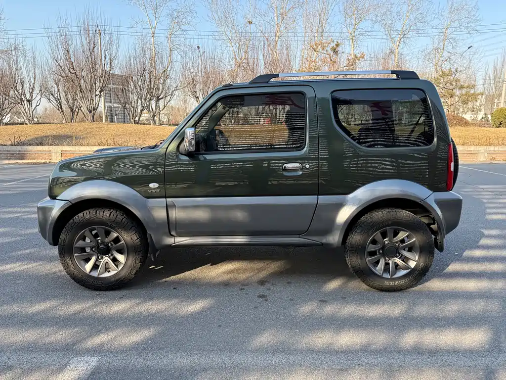 Suzuki Jimny 2018 — фото 7