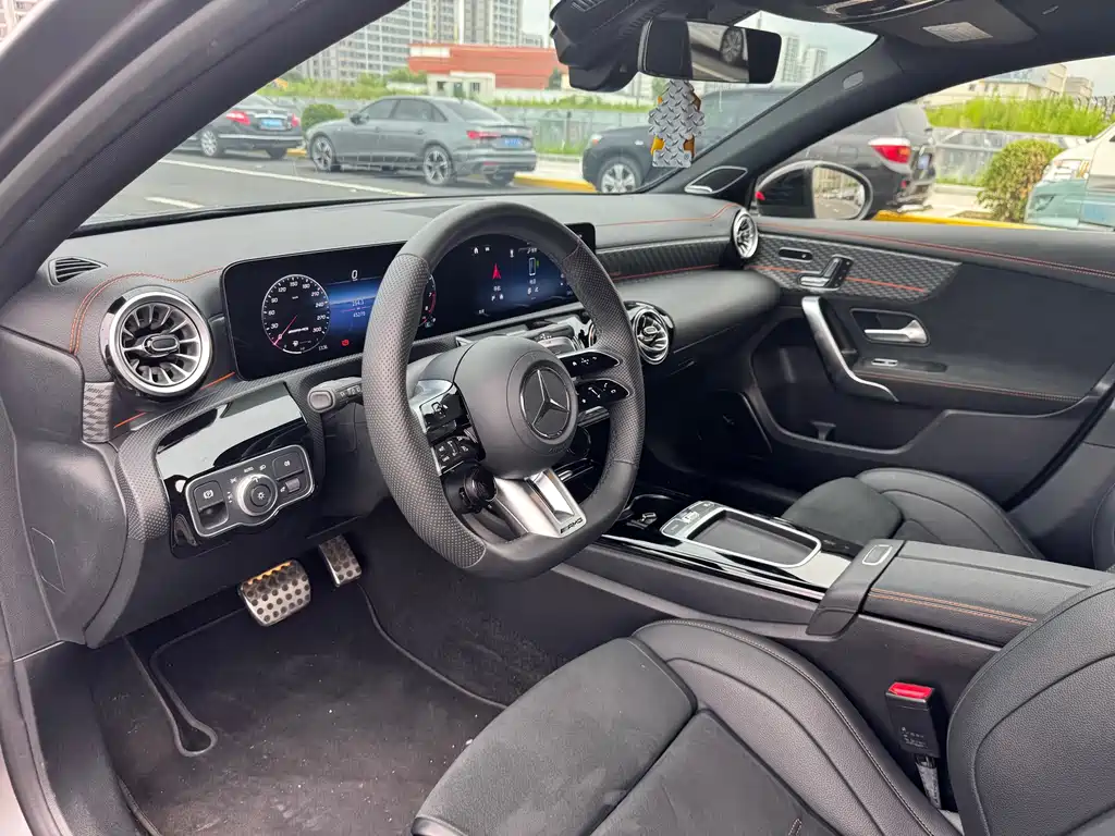 Mercedes-Benz A-Class AMG 2024 — фото 15
