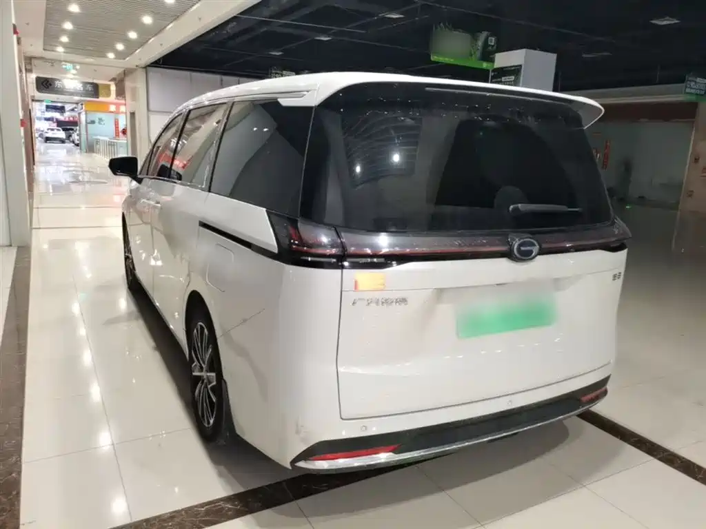 GAC Motor E8 PHEV 2024 — фото 5