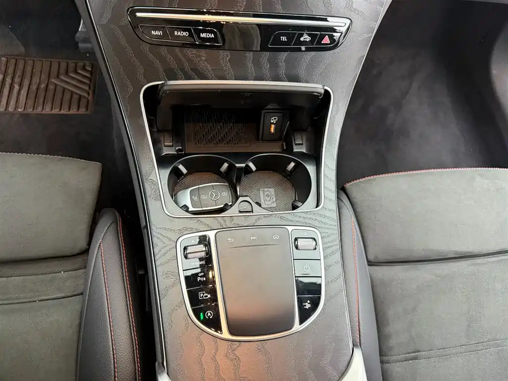Mercedes-Benz C-Class 2023 — фото 9