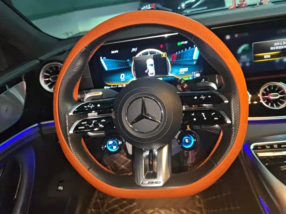 Mercedes-Benz AMG GT 2024 — фото 15