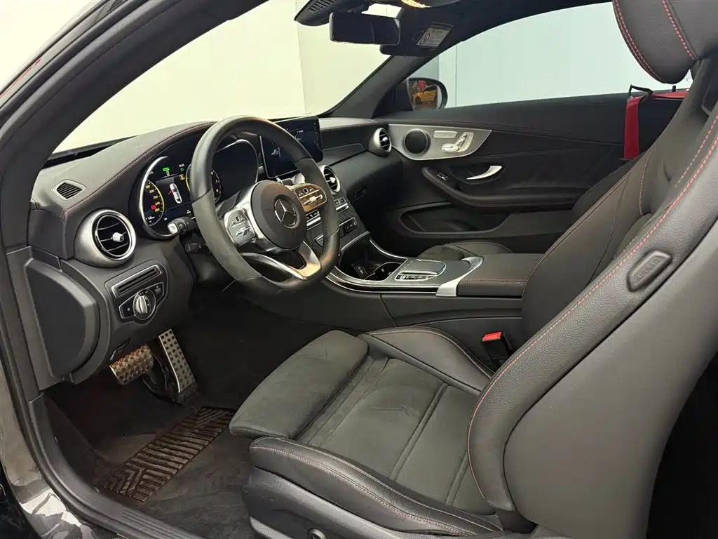 Mercedes-Benz C-Class 2023 — фото 10