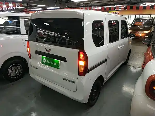 Wuling Zhiguang New Energy 2025