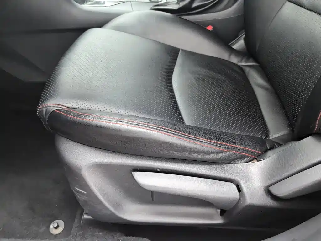 Mazda 3 Axela 2016 — фото 20