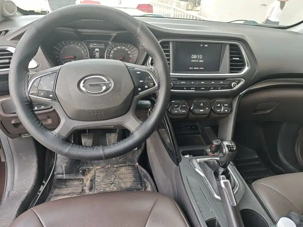 GAC Trumpchi GS4 2018 — фото 10