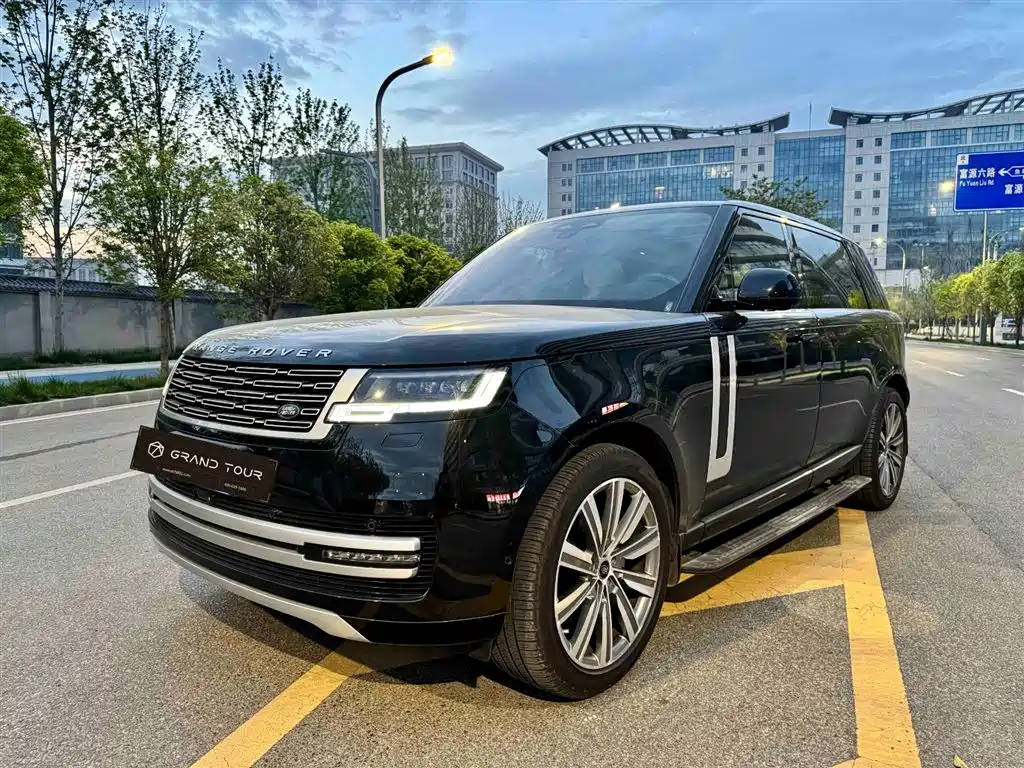 Land Rover Range Rover 2024 — фото 1