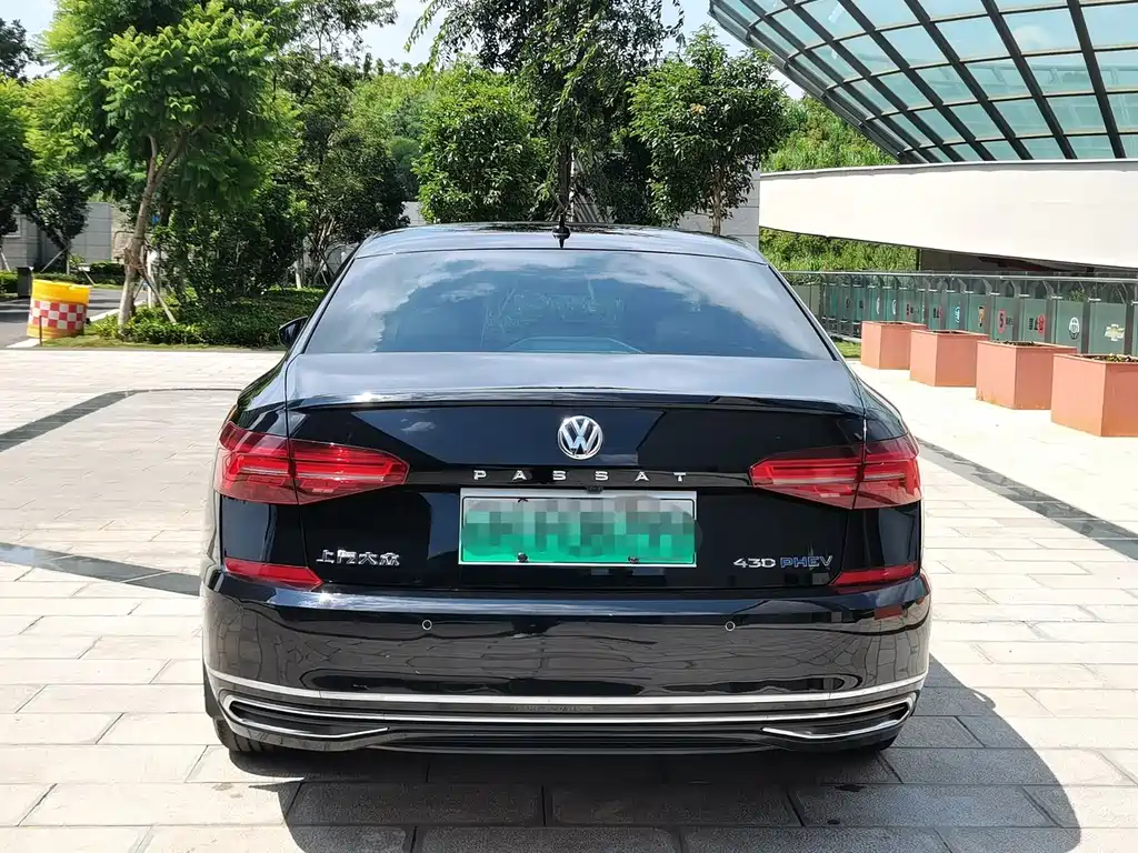 Volkswagen Passat PHEV 2019 — фото 5