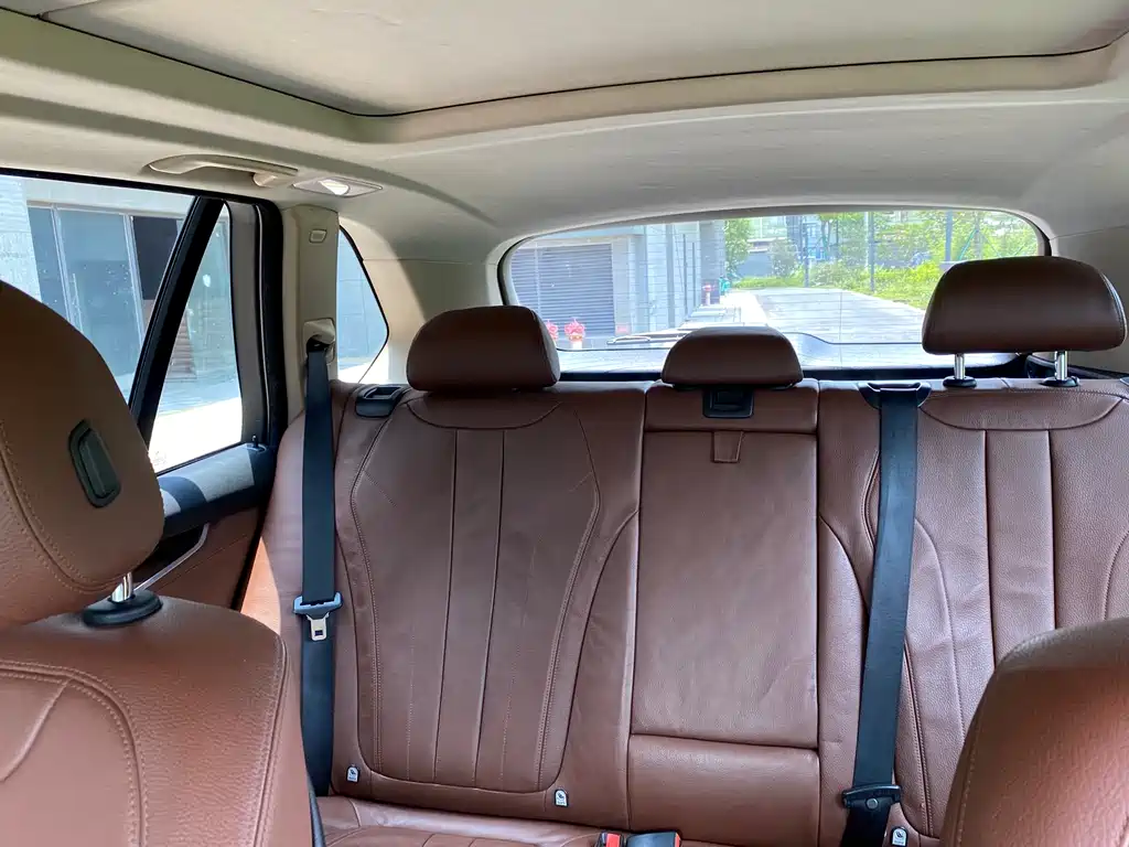 BMW X5 2015 — фото 24