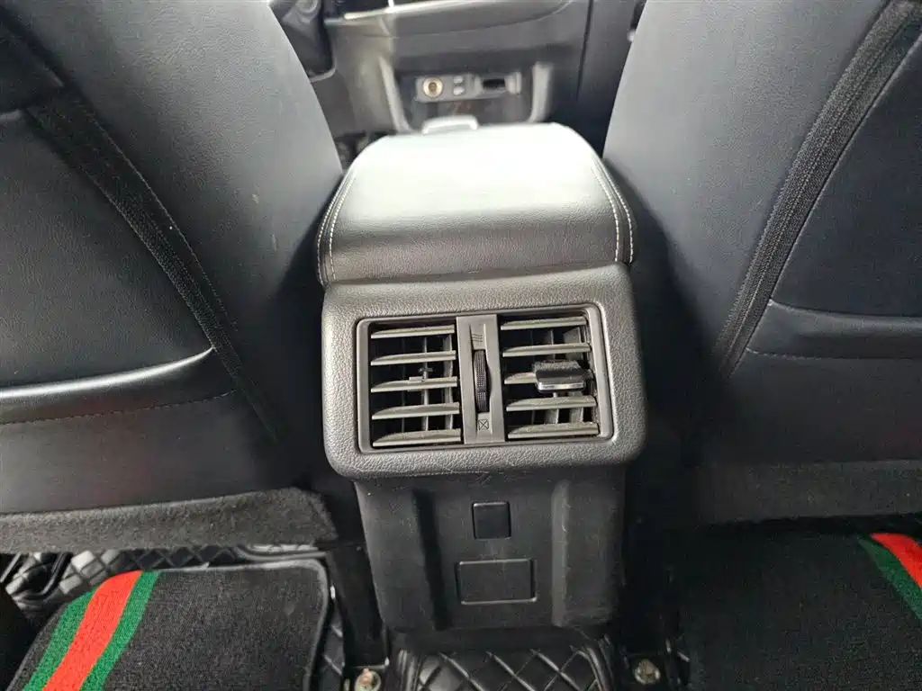 Mitsubishi Outlander 2019 — фото 14