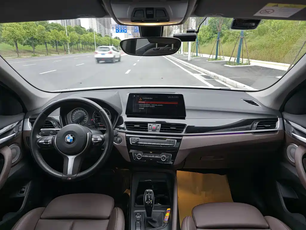 BMW X1 2022 — фото 9
