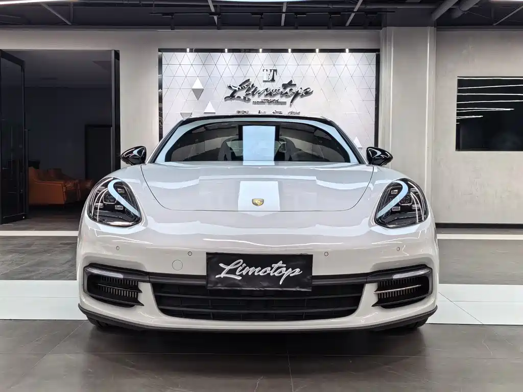 Porsche Panamera 2019 — фото 2