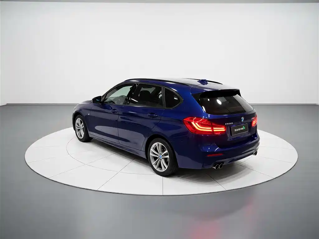 BMW 2 Series Active Tourer 2017 — фото 23