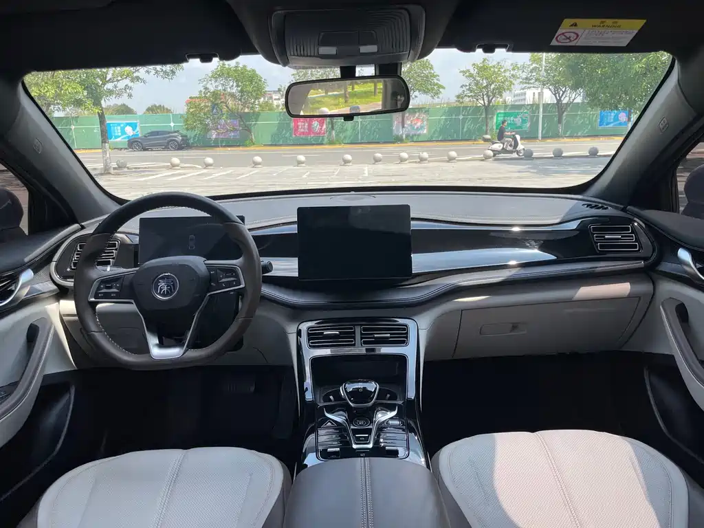 BYD Qin PLUS 2025 — фото 17