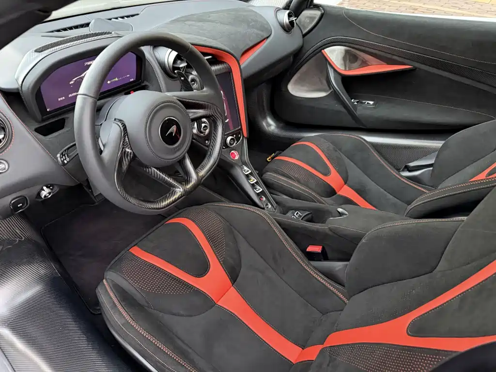 McLaren 720S 2019 — фото 6