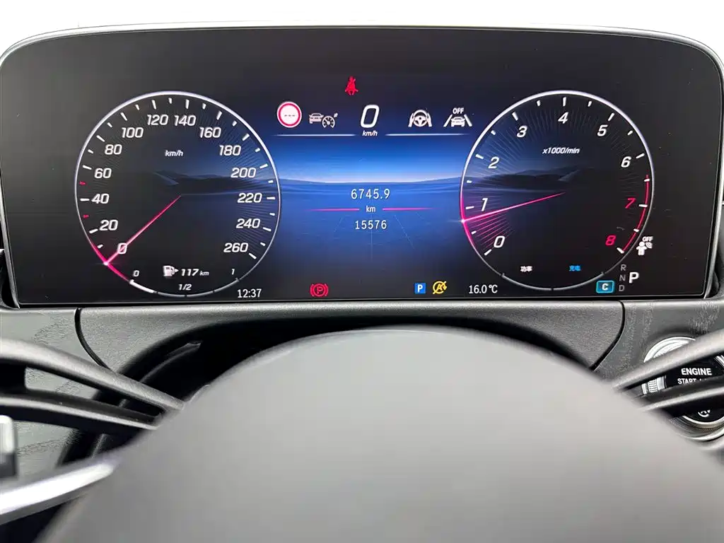 Mercedes-Benz E-Class 2025 — фото 11