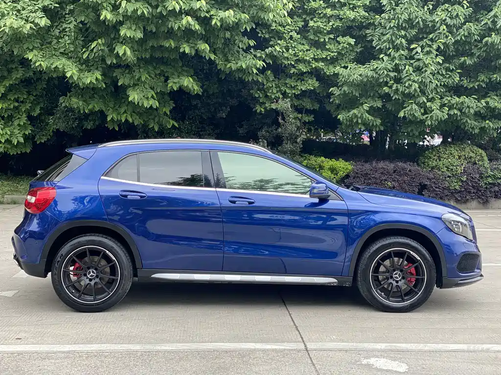 Mercedes-Benz GLA 2016