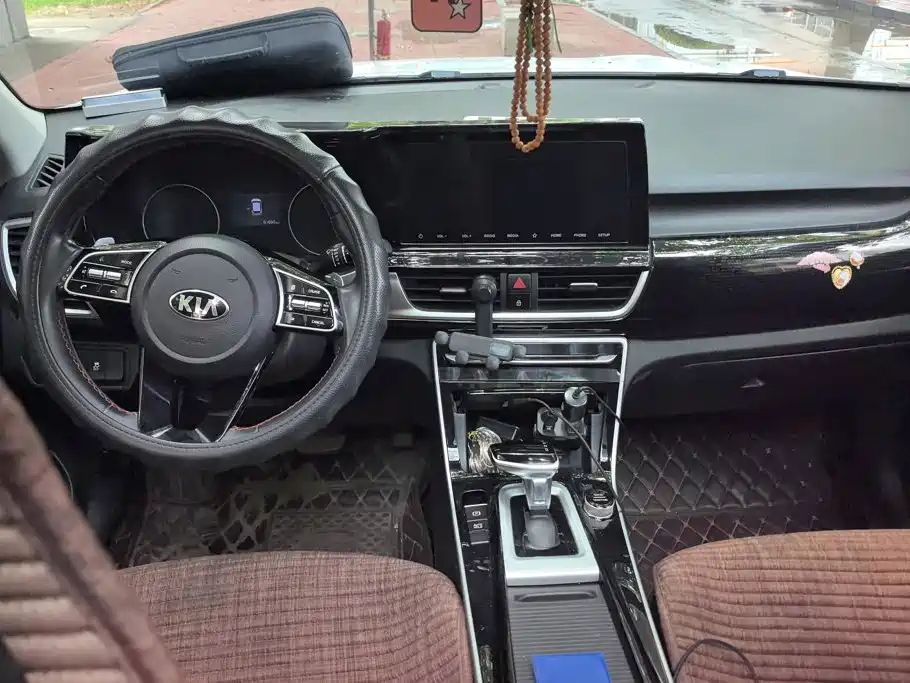 Kia KX3 2019 — фото 12