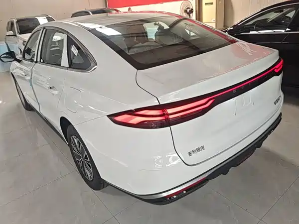 Geely Galaxy Star 6 2026