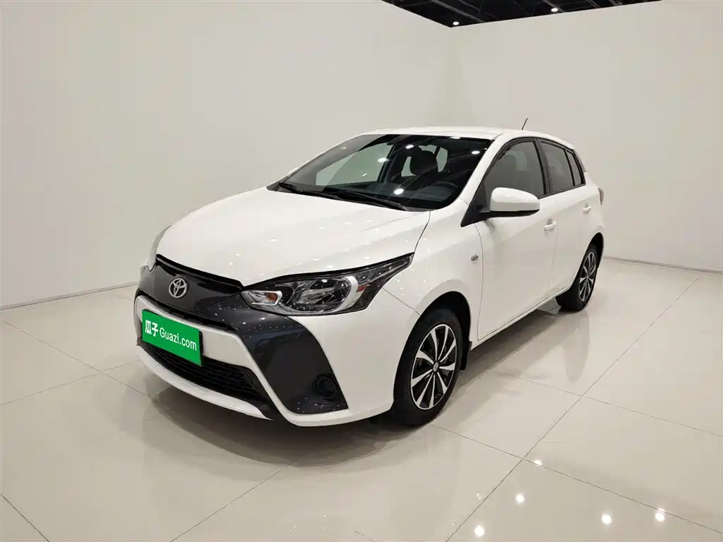 Toyota Yaris L 2019 — фото 1