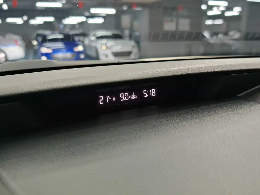 Subaru Outback 2011 — фото 30