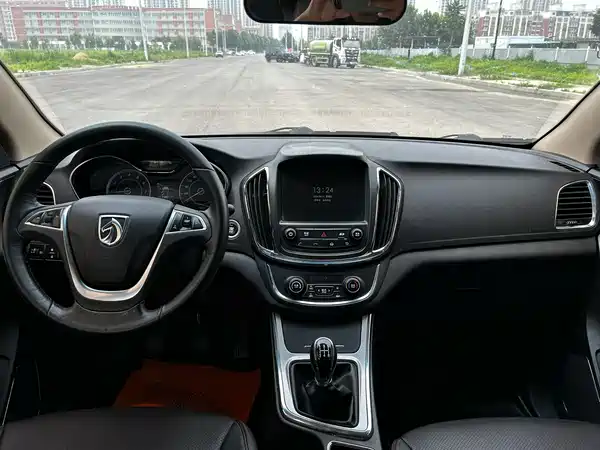 Baojun 560 2016