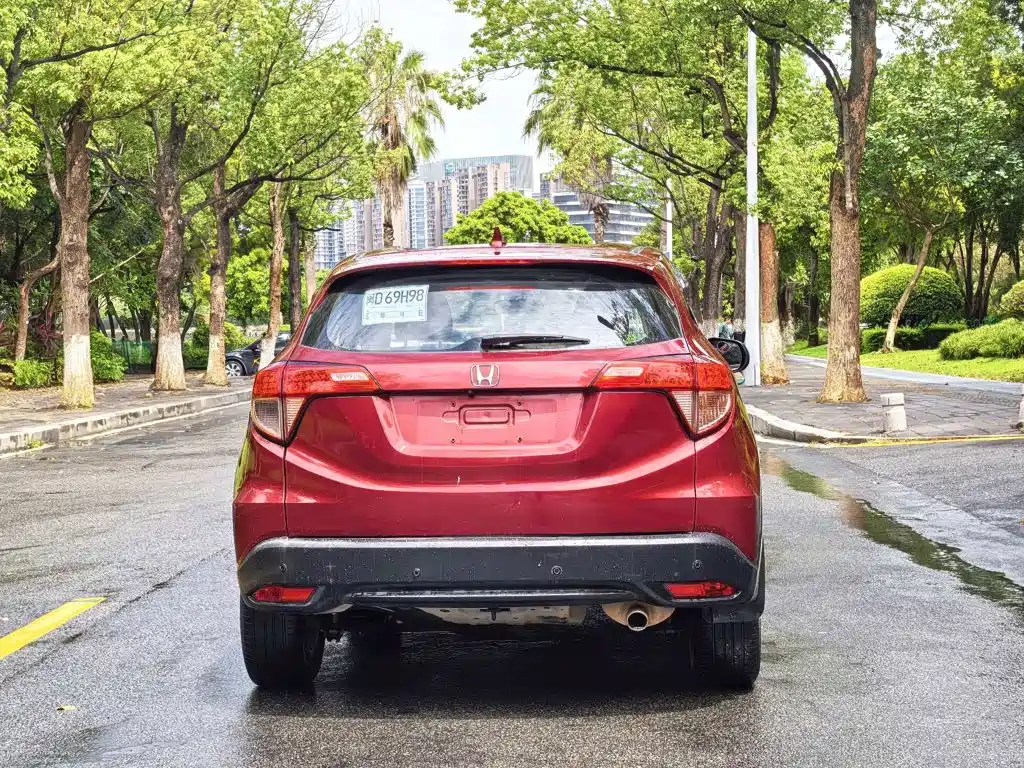 Honda Vezel 2015