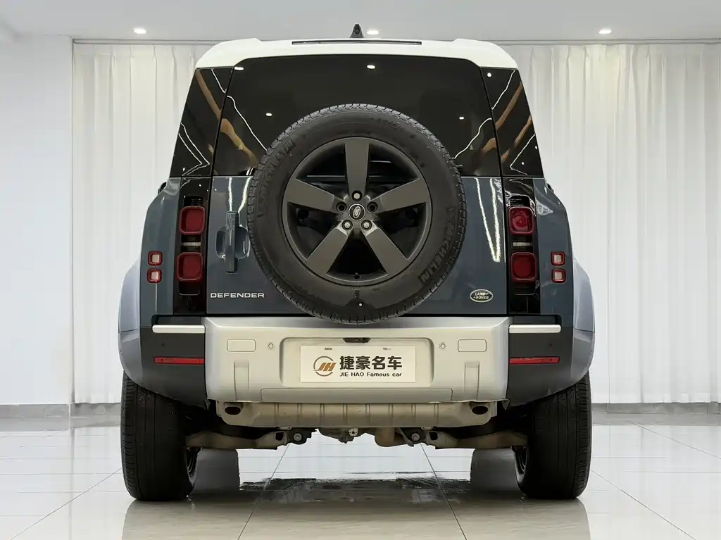 Land Rover Defender 2024 — фото 9