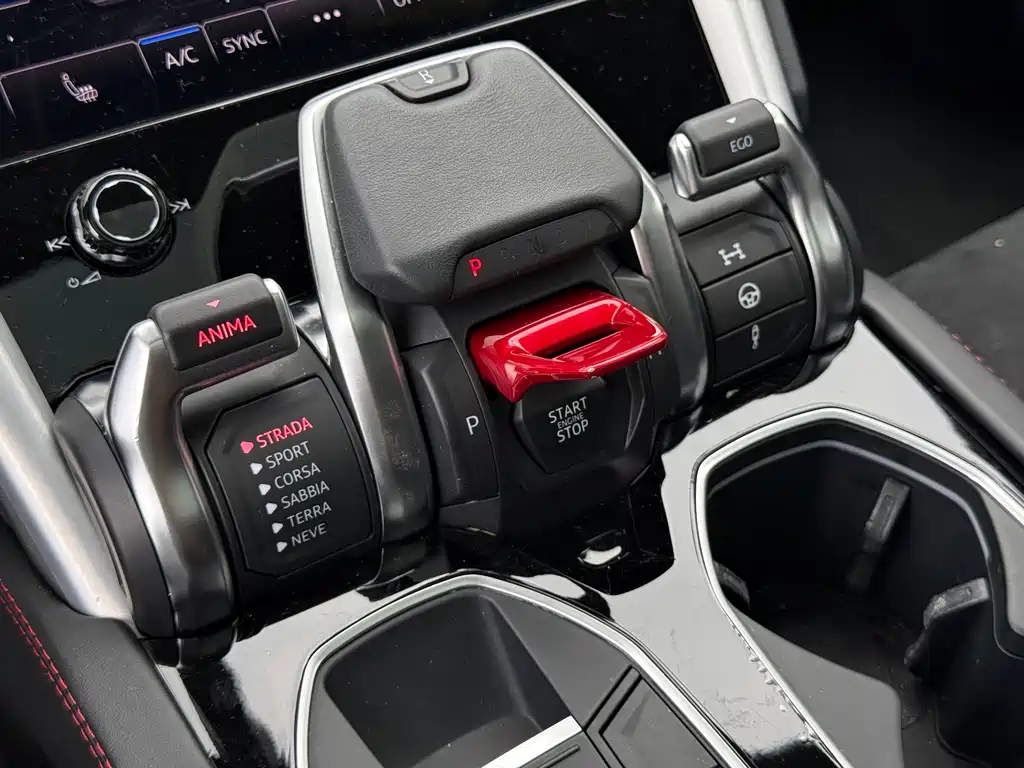 Lamborghini Urus 2019 — фото 37