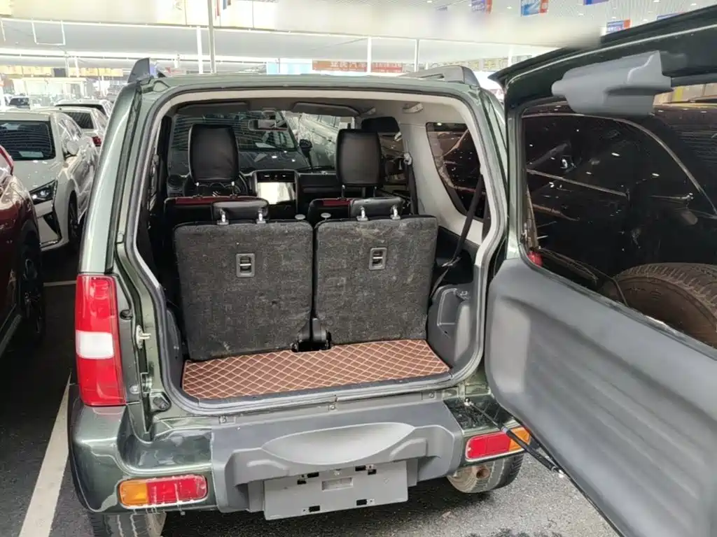 Suzuki Jimny 2018 — фото 19