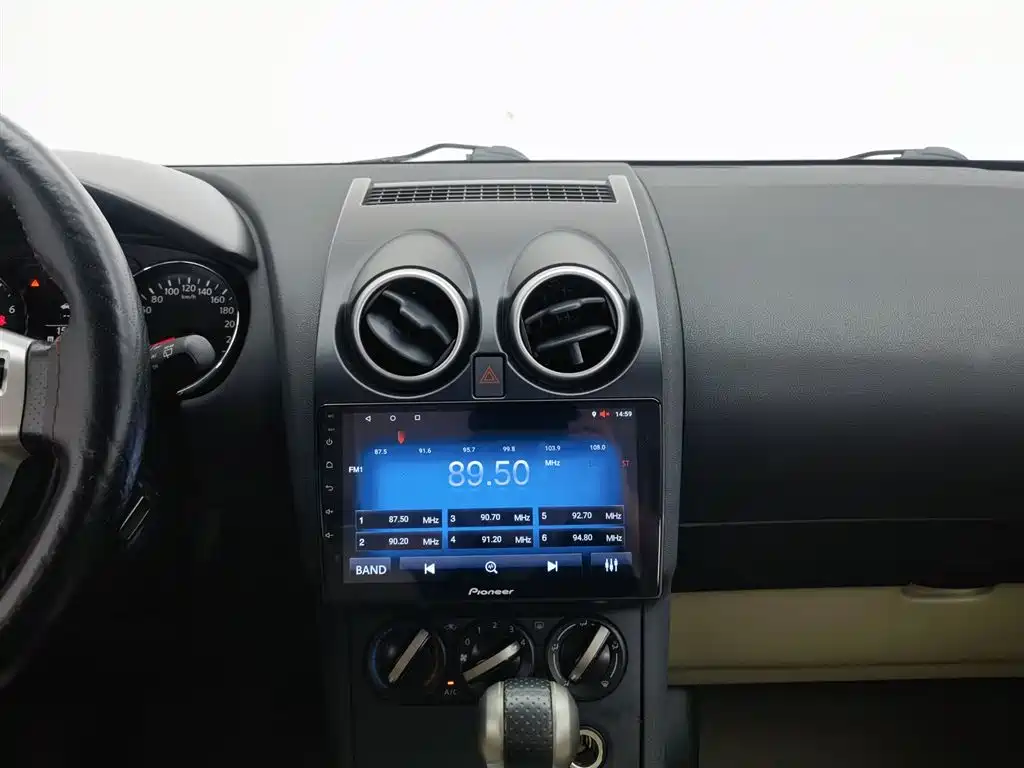Nissan Qashqai 2013 — фото 12